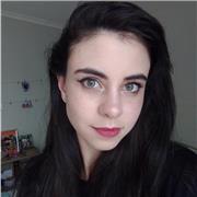 Native English speaker with a TEFL qualification offering conversation classes/English classes to children and adults in Cadiz or online